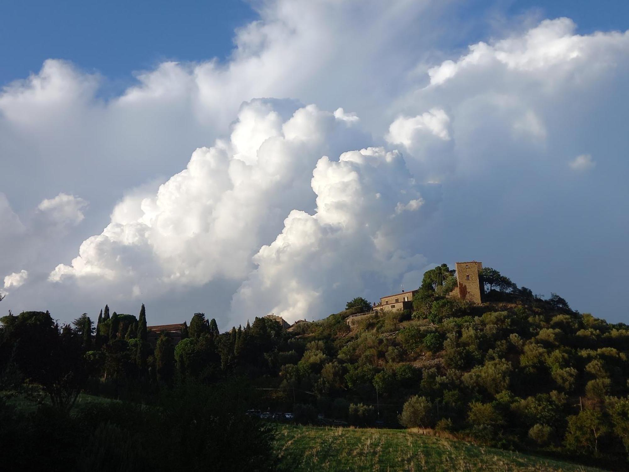 Appartamento Con Vista Panoramica Πιέντσα Εξωτερικό φωτογραφία